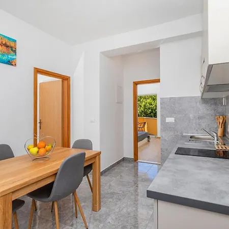 Olive Tree 1 Апартаменты Prijevor