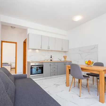 Olive Tree 1 Апартаменты