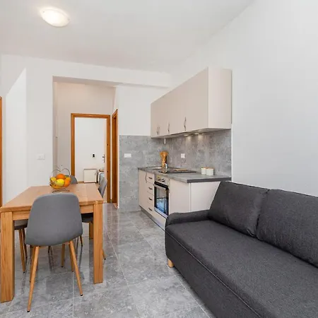 Olive Tree 1 Prijevor